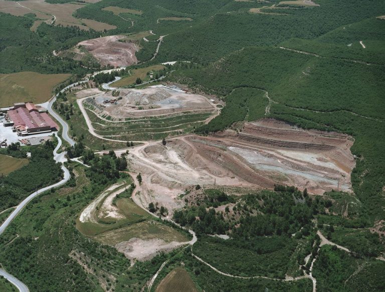 Planta dedicada al reciclatge de runes de construcció